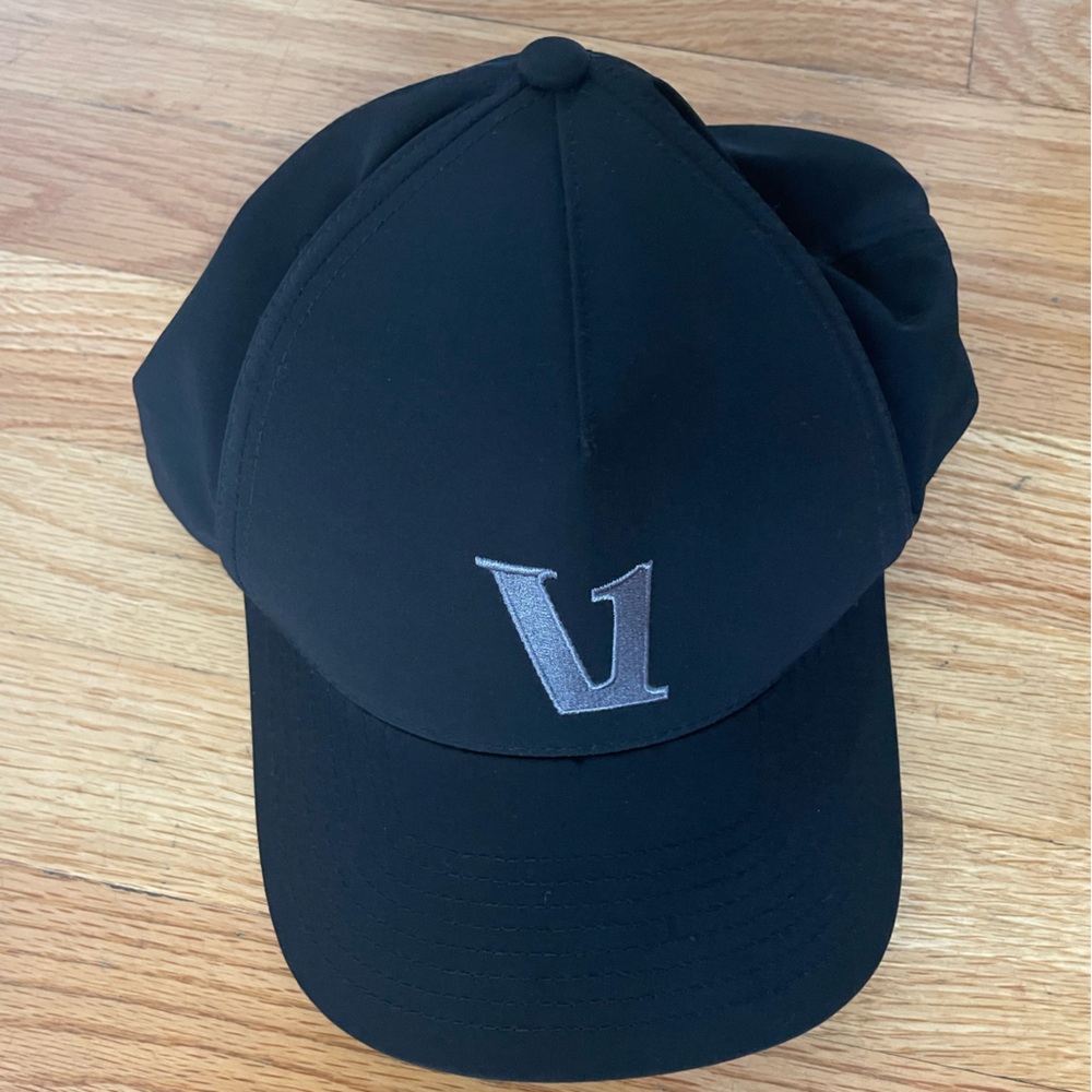 Vuori V1 Magnitude Hat
